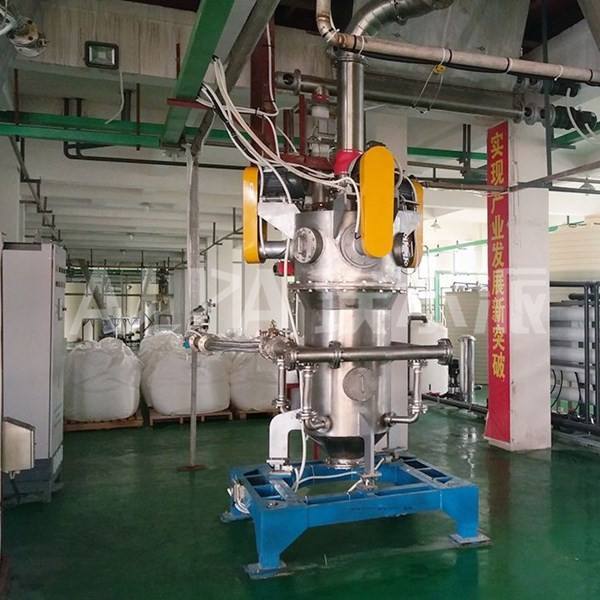 <a href=http://www.jkbxjx.cn/chanpin/27.html target=_blank class=infotextkey>氣流粉碎機</a>現(xiàn)場圖